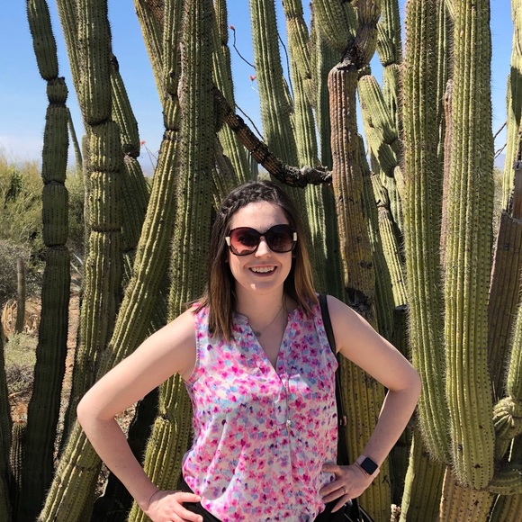 Meet your Posher! 💕 - Picture 1 of 1